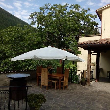 Bed&Breakfast SENTIERO 54 Cantiano Exterior foto