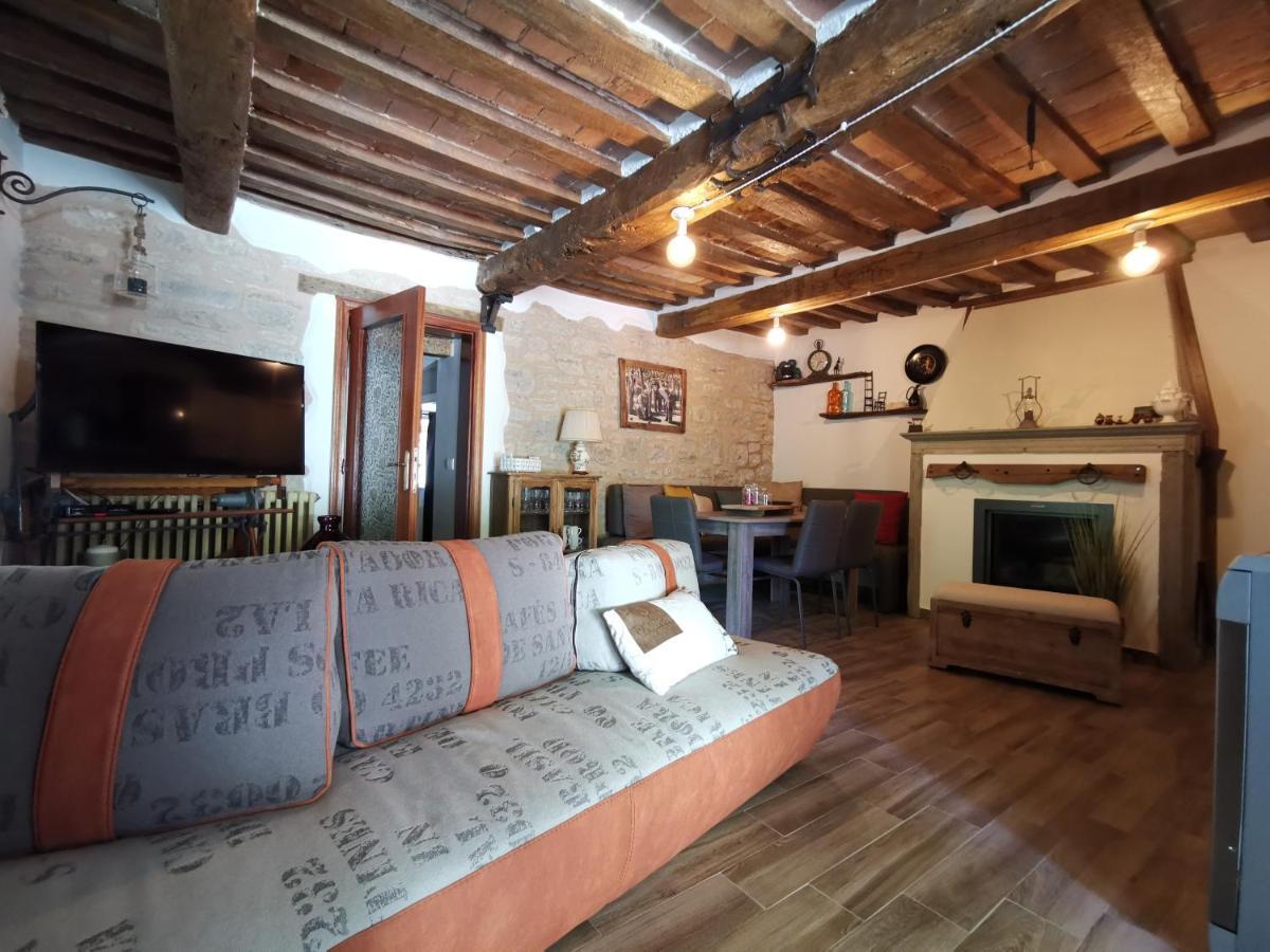 Bed&Breakfast SENTIERO 54 Cantiano Exterior foto