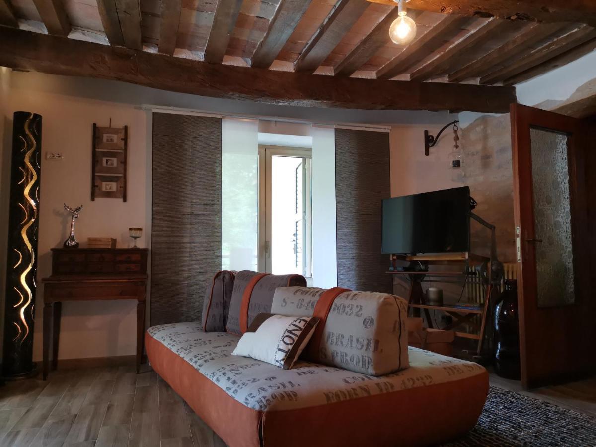Bed&Breakfast SENTIERO 54 Cantiano Exterior foto